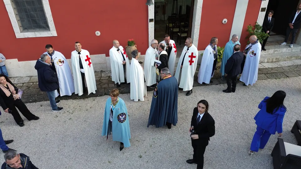 Cerimonia alla Casa del Goleto — foto 4 di 23