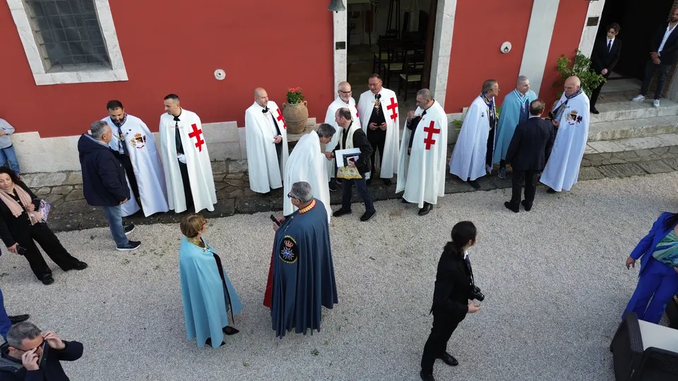 Cerimonia alla Casa del Goleto — foto 5 di 23